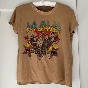 REVOLVE X Junk Food Graphic Tee, Def Leppard